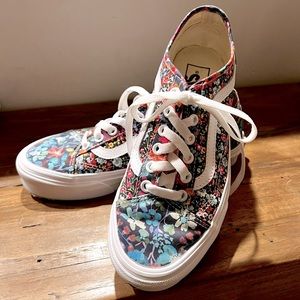 New Vintage Floral Old Skool Vans.